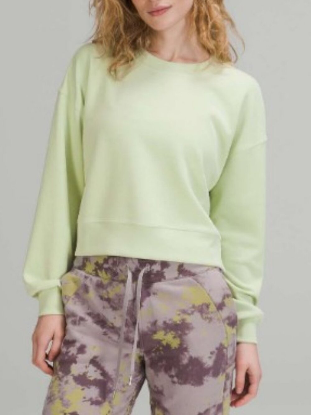 Lululemon Perfectly Oversized cropped crew sweater creamy mint women's size 18